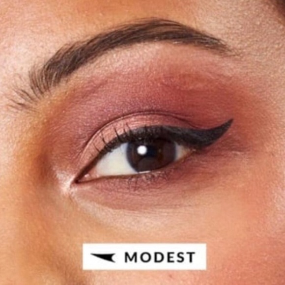 New: The Quick Flick - Modest 10MM Intense Black Eyeliner Stamp - Picture 6 of 10